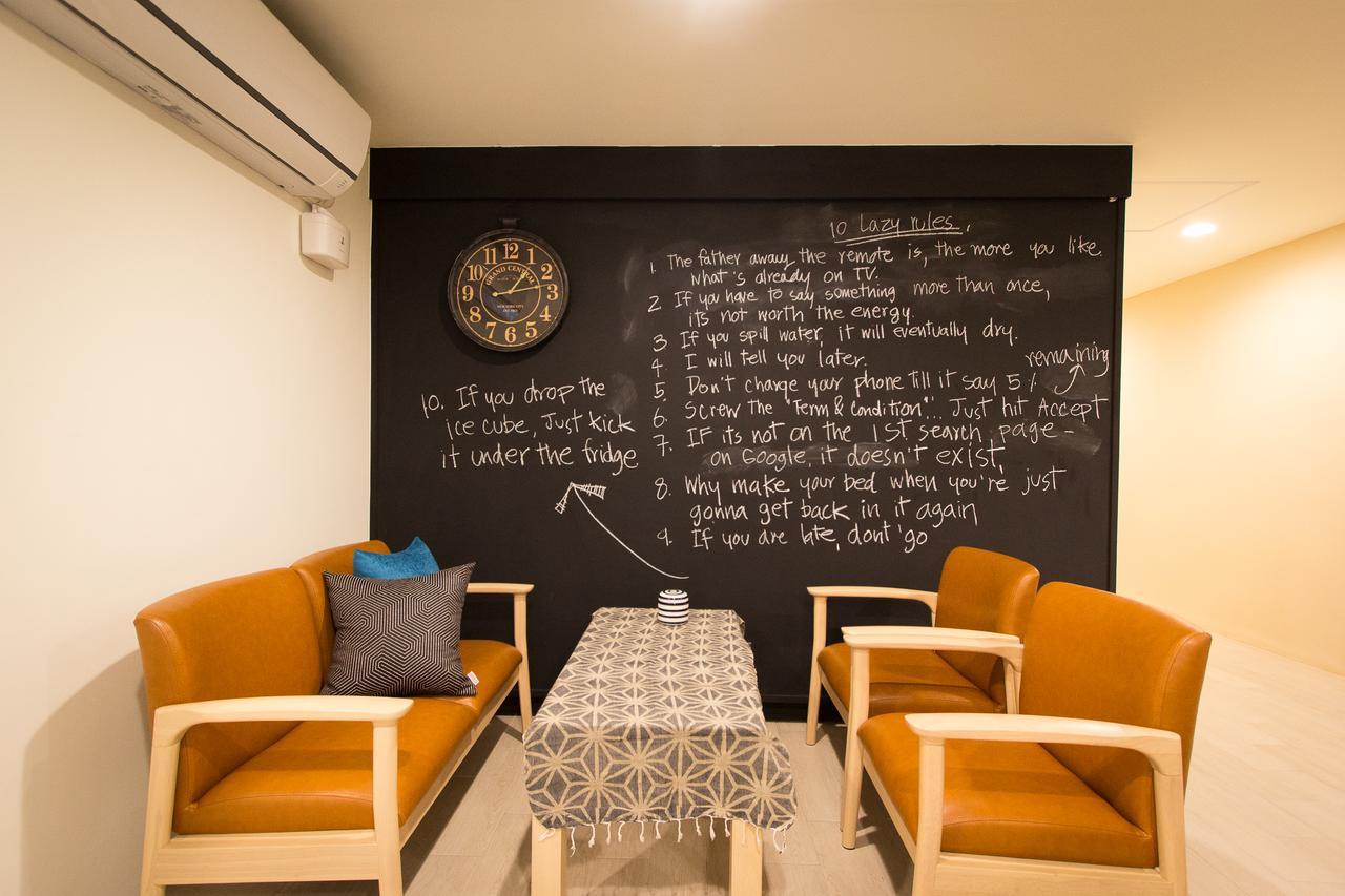 Lazy Sunday hostel Bangkok Exterior foto